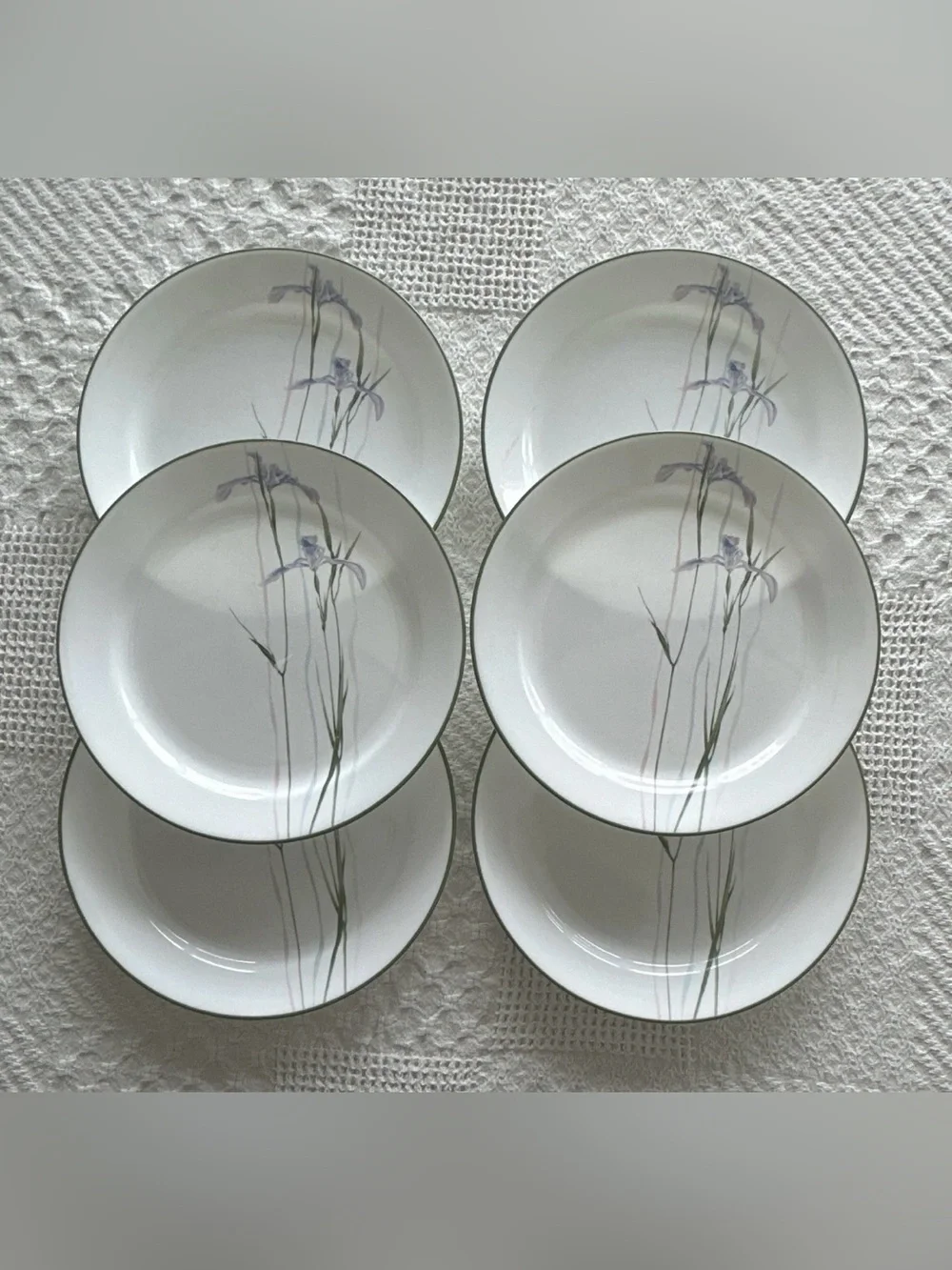 Corelle Shadow Iris Dinnerware Set - Picture 3 of 8
